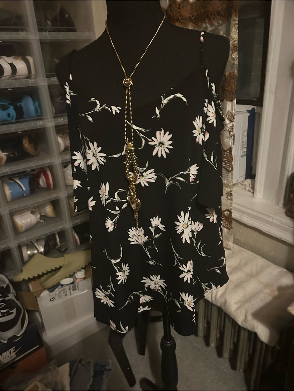 Black Floral Cold-Shoulder tops  with White Daisy Print